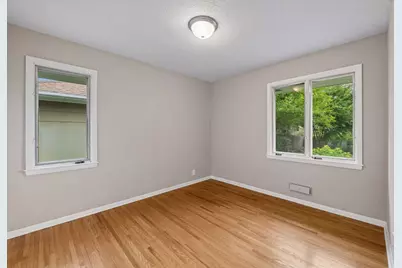 10013 Fremont Avenue S, Minneapolis, MN 55431 - Photo 21