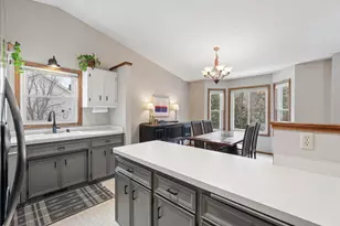 7886 Dempsey Way, Inver Grove Heights, MN 55076 - Photo 5