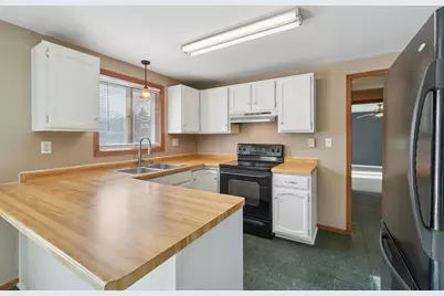 890 Maple Drive, Osceola, WI 54020 - Photo 5