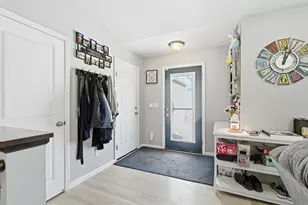 917 Mulberry Ave NE, Montgomery, MN 56069 - Photo 5