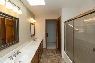 1081 Avanti Dr, Mendota Heights, MN 55118 - Photo 15