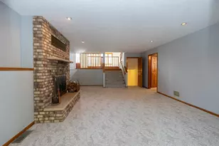 1081 Avanti Dr, Mendota Heights, MN 55118 - Photo 13