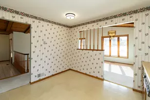 1081 Avanti Dr, Mendota Heights, MN 55118 - Photo 11