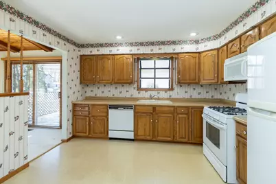 1081 Avanti Drive, Mendota Heights, MN 55118 - Photo 9