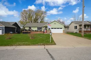 370 7th St SW, Plainview, MN 55964 - Photo 25