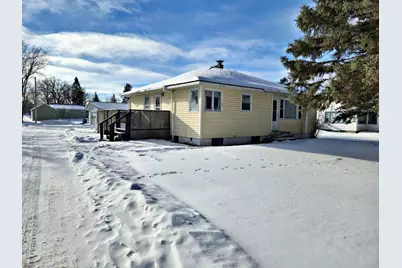 116 1st Street NW, Menahga, MN 56464 - Photo 1