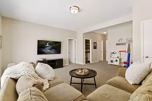 934 Kelly Ct, Chanhassen, MN 55317 - Photo 19