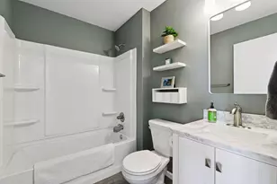 934 Kelly Ct, Chanhassen, MN 55317 - Photo 21