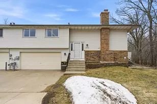12210 Oak Leaf Cir, Burnsville, MN 55337 - Photo 1