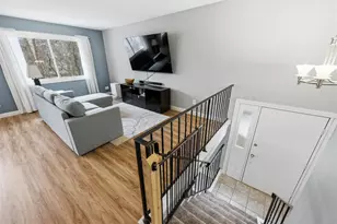 12210 Oak Leaf Cir, Burnsville, MN 55337 - Photo 3