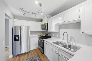 12210 Oak Leaf Cir, Burnsville, MN 55337 - Photo 13