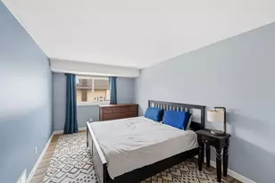 12210 Oak Leaf Cir, Burnsville, MN 55337 - Photo 17