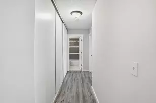 810 Old Settlers Trail, Hopkins, MN 55343 - Photo 9