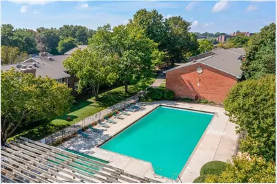 810 Old Settlers Trail #5, Hopkins, MN 55343 - Photo 1