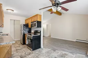 810 Old Settlers Trail, Hopkins, MN 55343 - Photo 7