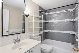 810 Old Settlers Trail, Hopkins, MN 55343 - Photo 17