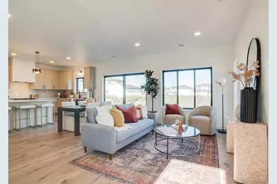 6726 Belding Drive S, Fargo, ND 58104 - Photo 5