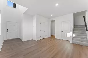 10527 Harbor Ln N, Maple Grove, MN 55369 - Photo 7