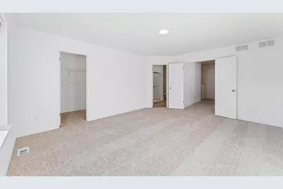 10527 Harbor Lane N, Maple Grove, MN 55369 - Photo 9