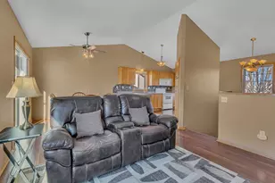 1161 Yellowstone Ave, Saint Cloud, MN 56303 - Photo 11