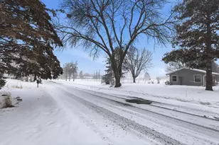 2470 Hillside Rd, White Bear Lake, MN 55110 - Photo 37