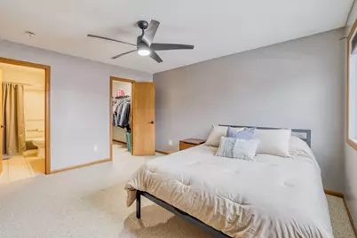 2123 Grenadier Avenue N, Oakdale, MN 55128 - Photo 19