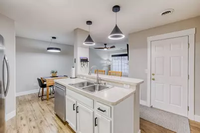 2123 Grenadier Avenue N, Oakdale, MN 55128 - Photo 15