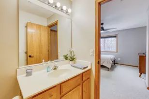 2123 Grenadier Ave N, Oakdale, MN 55128 - Photo 23