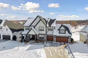 25025 Bentgrass Way, Shorewood, MN 55331 - Photo 3