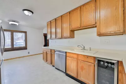 1011 14th Street S, Fargo,  58103 - Photo 9