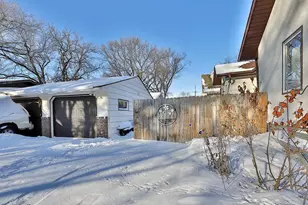 1011 14th St S, Fargo,  58103 - Photo 35