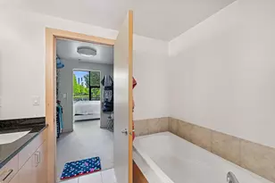 215 10th Ave S, Minneapolis, MN 55415 - Photo 23