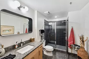 215 10th Ave S, Minneapolis, MN 55415 - Photo 25