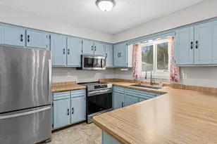 12931 Portland Ave, Burnsville, MN 55337 - Photo 11