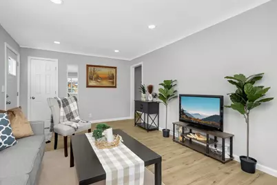 4533 Welcome Avenue N, Crystal, MN 55422 - Photo 3