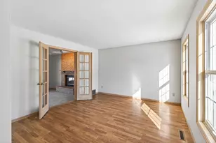 640 Hackmore Dr, Eagan, MN 55123 - Photo 11