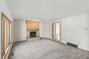 640 Hackmore Dr, Eagan, MN 55123 - Photo 17