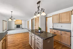 640 Hackmore Dr, Eagan, MN 55123 - Photo 25