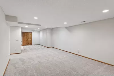 640 Hackmore Drive, Eagan, MN 55123 - Photo 39