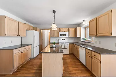 640 Hackmore Drive, Eagan, MN 55123 - Photo 23