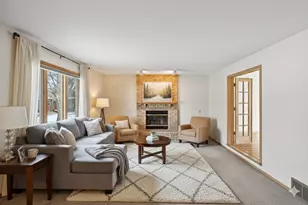 640 Hackmore Dr, Eagan, MN 55123 - Photo 15