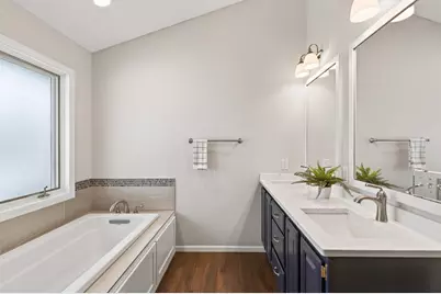 640 Hackmore Drive, Eagan, MN 55123 - Photo 33