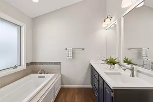 640 Hackmore Dr, Eagan, MN 55123 - Photo 33