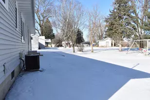 1310 W Richway Dr, Albert Lea, MN 56007 - Photo 27