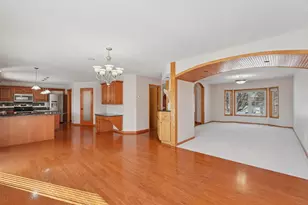 17452 Hibiscus Ave, Lakeville, MN 55044 - Photo 3