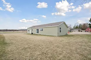 675 Brooks St S, Eden Valley, MN 55329 - Photo 37