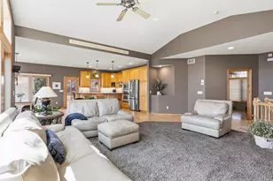 9451 138th St W, Savage, MN 55378 - Photo 15