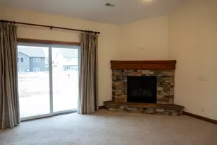 2065 Michael Ln, River Falls, WI 54022 - Photo 5