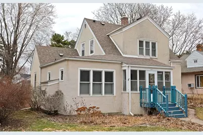 895 Lakeview Avenue, Saint Paul, MN 55117 - Photo 1