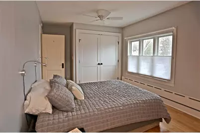 895 Lakeview Avenue, Saint Paul, MN 55117 - Photo 13